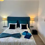 Casa Caloura Water Deluxe &