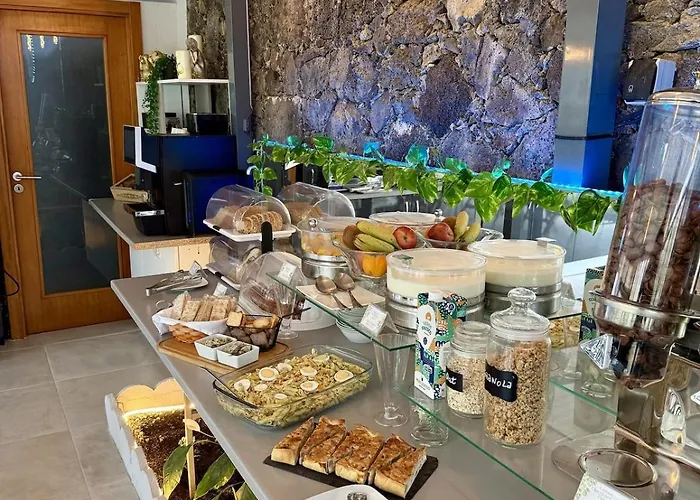 Apartament Casa Caloura Water Deluxe & Lagoa (Azores)