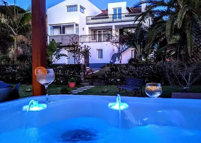 Casa Caloura Water Deluxe & Apartament