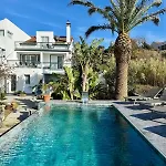 Casa Caloura Water Deluxe & *