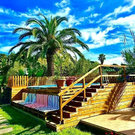 Casa Caloura Water Deluxe & Lagoa (Azores)