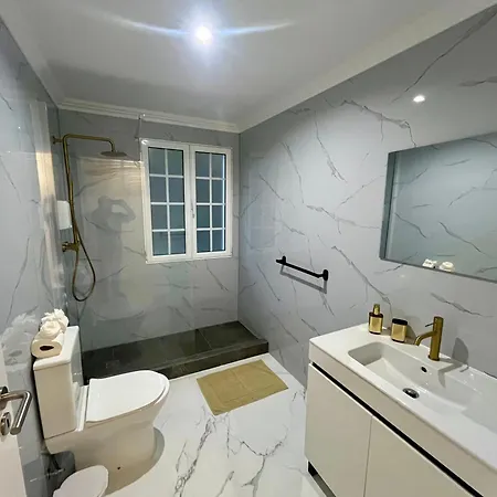 Daire Casa Caloura Water Deluxe & Lagoa (Azores)