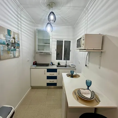 Casa Caloura Water Deluxe & Lagoa (Azores)