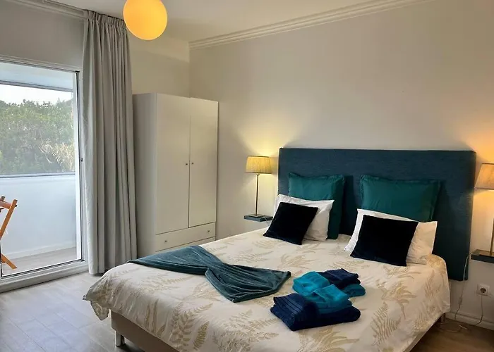 Casa Caloura Water Deluxe & Lagoa (Azores)