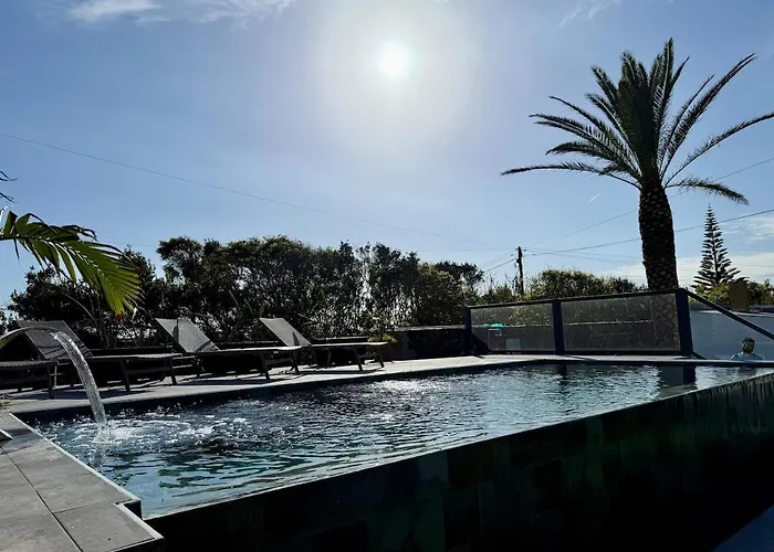 Casa Caloura Water Deluxe & Lagoa (Azores)