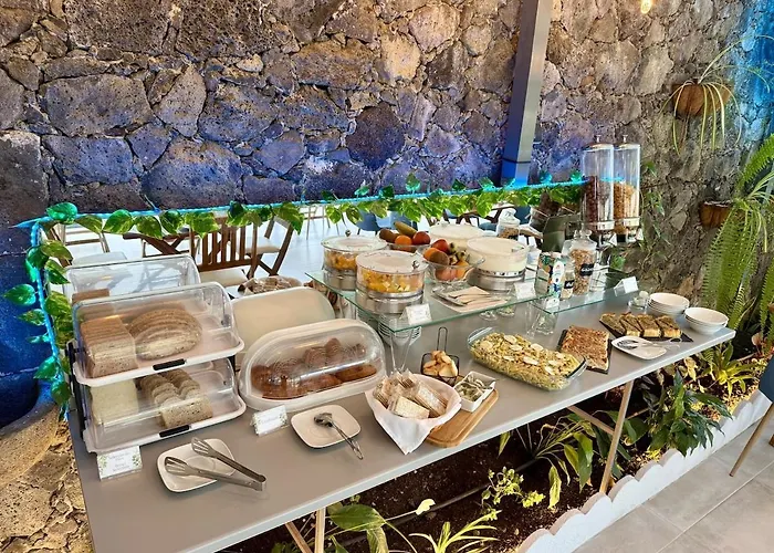 Casa Caloura Water Deluxe & Apartamento *