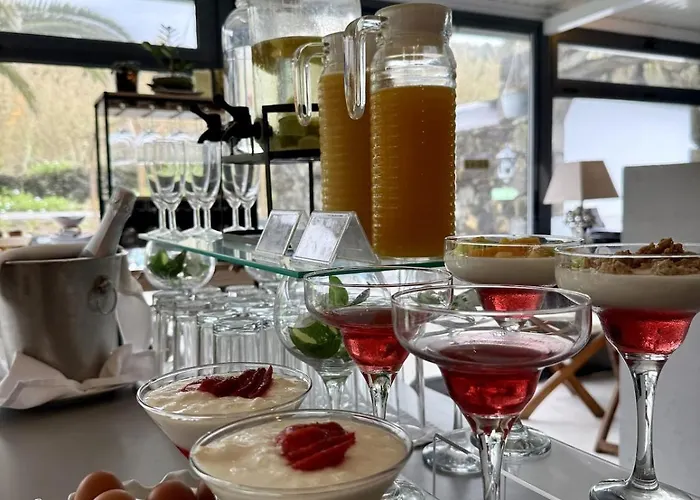 Casa Caloura Water Deluxe & *