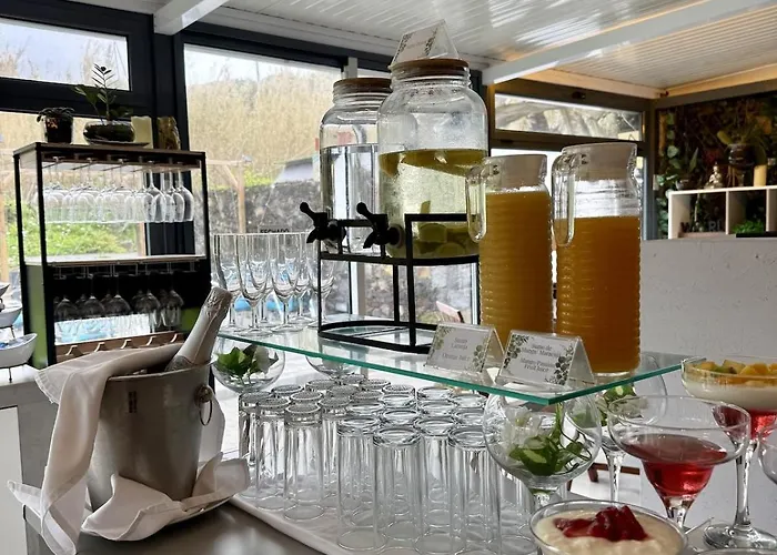 Casa Caloura Water Deluxe & Lagoa (Azores)